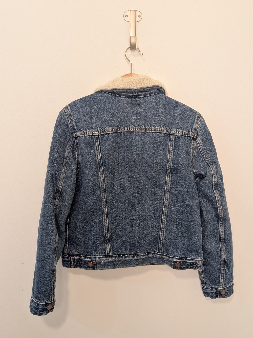 Levi's Denim Sherpa-Lined Jacket in Blue Blue Wash Women's Size Small - Picture 8 of 10